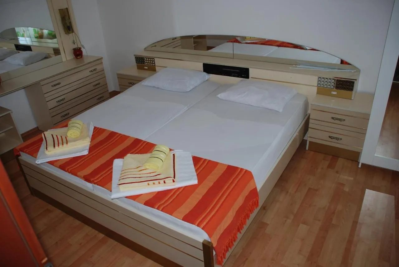 Villa Una - Karin Gornji Gornji Karin Apartment